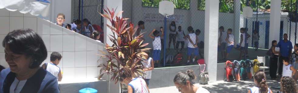 Banner com Fotos do Colégio